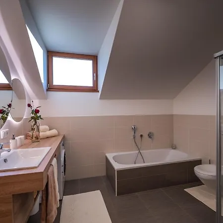 Ferienwohnung Weingut Lahn zu Eppan Eppan an der Weinstraße Exterior foto